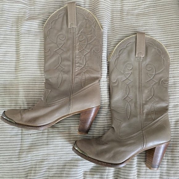 Acme Grey Leather Heel Boots Womens 7M Pointed Toe Western Cowboy Casual Shoe - Picture 1 of 6